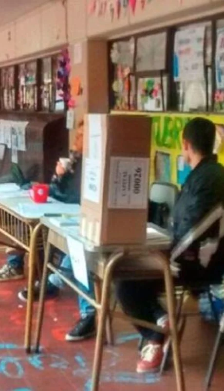 Elecciones--escuela