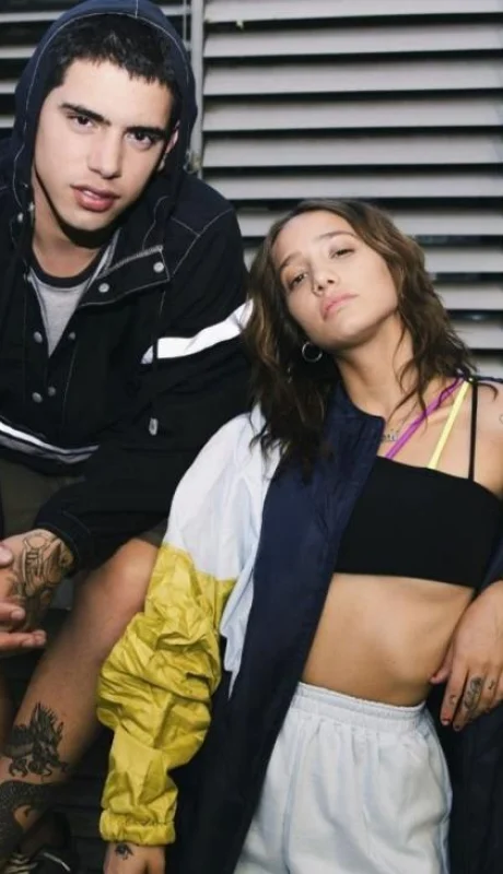 Dias-de-gallos-HBO-angela-torres-y-Ecko-scaled