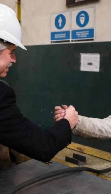 alberto-fernandez-de-campana-en-mar-del-plata-750639