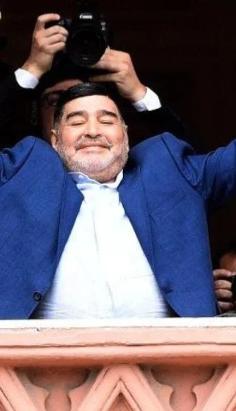 Maradona y Milei, ¿enemigos ideológicos? Opinión de las IA