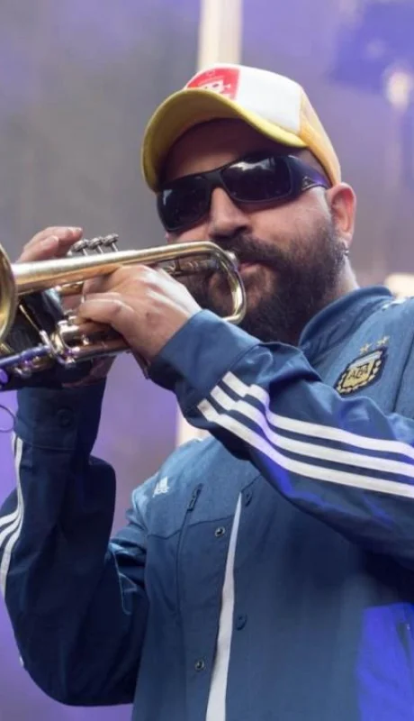 DancingMood-05-ceci-2000