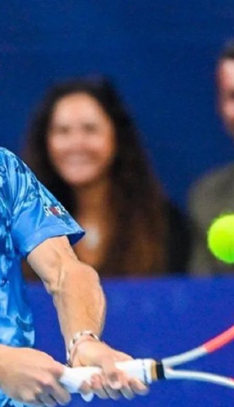 95F5609F-59E0-4AB0-B997-4171EA893B8C