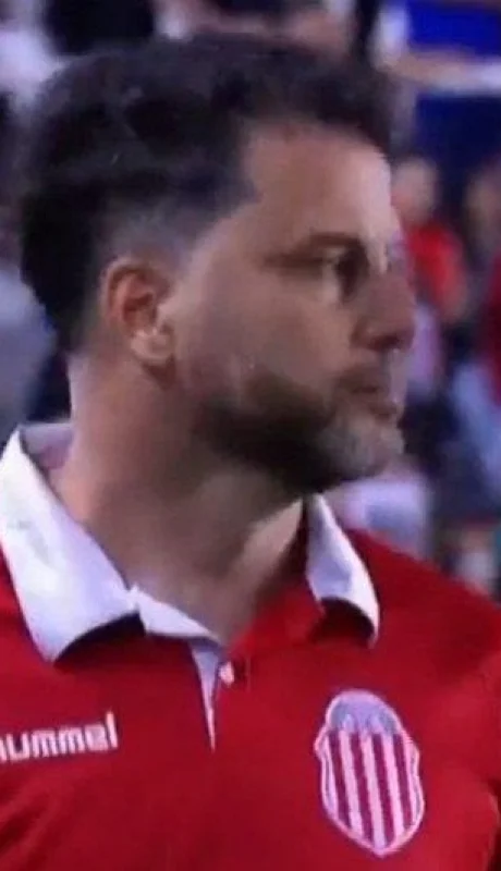 9BC4D254-8DBF-40F7-9A00-D0FE8194BF7B