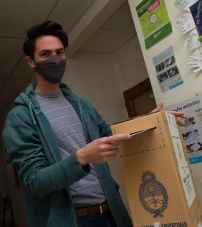 14-11-2021_san_carlos_de_bariloche_jovenes