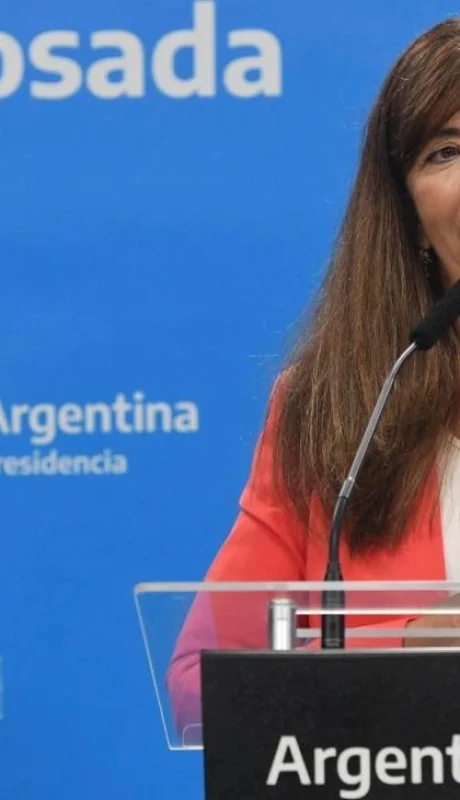 04-11-2021_la_portavoz_de_presidencia_gabriela