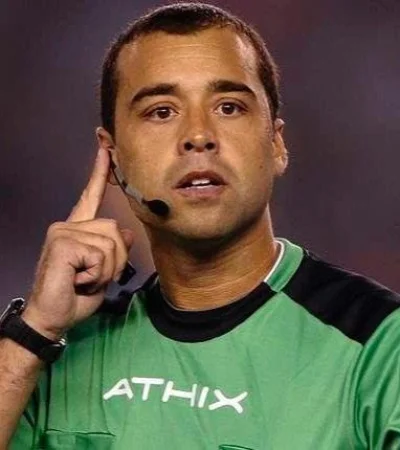 5B41B9D5-0A56-4192-8D3D-B71D3B4643CA