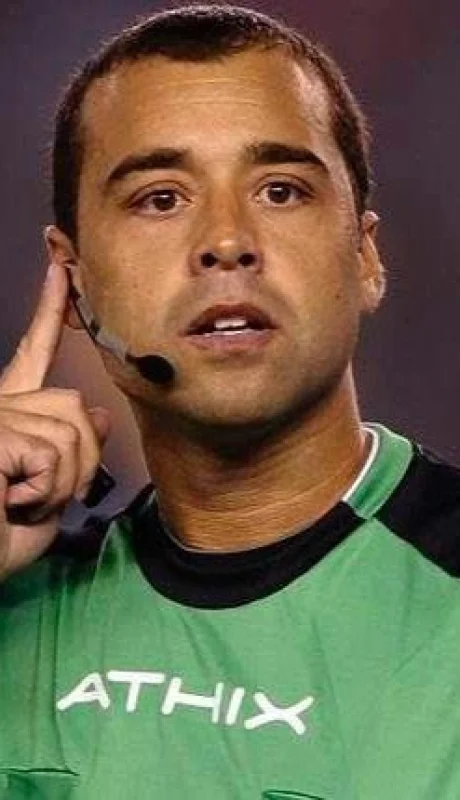 5B41B9D5-0A56-4192-8D3D-B71D3B4643CA