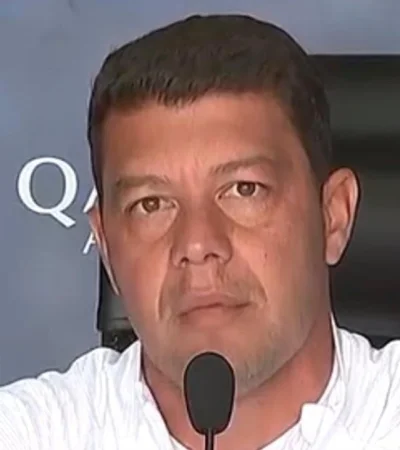 5575713C-95BD-454B-8558-5766054AC400