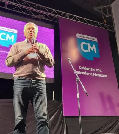 993cadf9-f3ae-4b04-8f74-d823697fa048