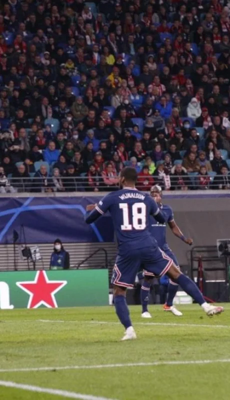 CE8DC60C-EF24-4CC5-9C12-6407B5D54AB3