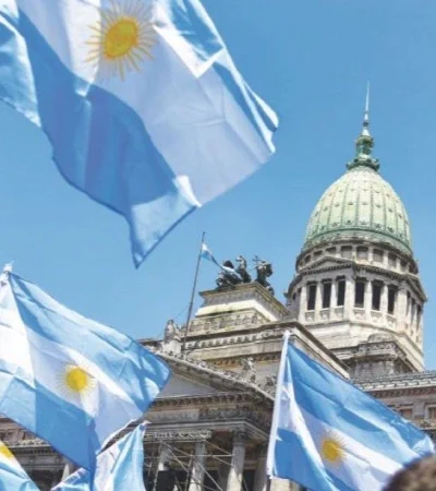 EE315DFB-4A0B-4B27-855C-017BE324396E