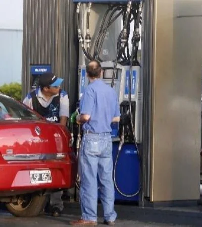 Estacion-Servicio-Combustible-Nafta
