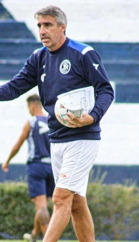 gabriel-gomez-horizontaljpg