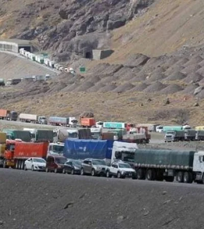 Paso-Cristo-Redentor-aduaneros-hara?n-controles-lentos-como-medida-de-protesta