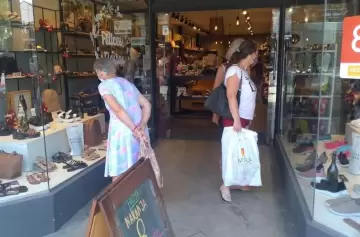 Leve aumento en las ventas navideñas impulsado por promociones y financiamiento