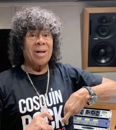 la-mona-en-el-cosquin