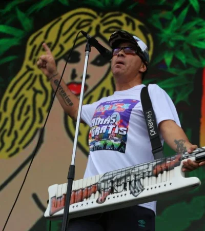 DamasGratis-09-JuliW-2000