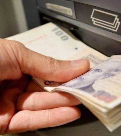 como-hacer-extracciones-de-efectivo___H1jaWRYIG_1256x620__1