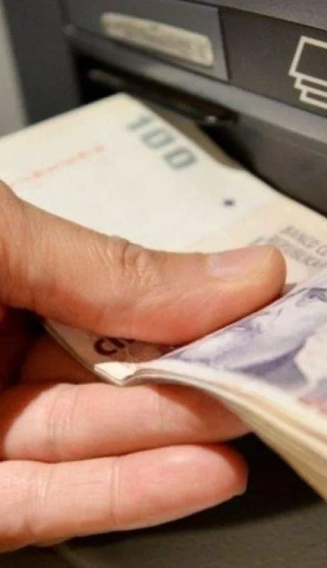 como-hacer-extracciones-de-efectivo___H1jaWRYIG_1256x620__1