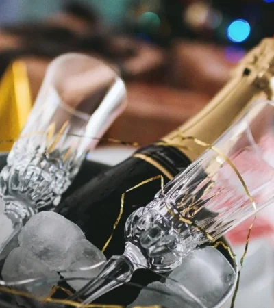 pexels-jeshootscom-834896