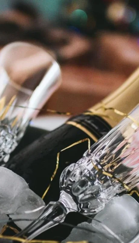 pexels-jeshootscom-834896