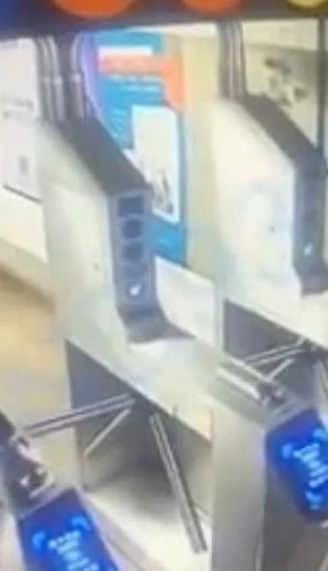 4dee7071-0459-405d-9d34-364ca4f22833