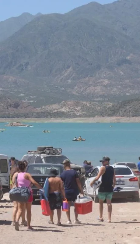 perilago-potrerillos-servicios-turistas-mendoza