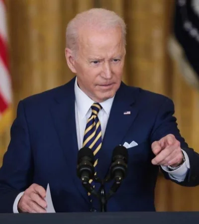 joe-biden-insulto-estados-unidos-conferencia