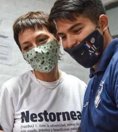 nestornear-mayra-mendoza-1316741