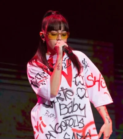 NickyNicole-005-ceci-2000