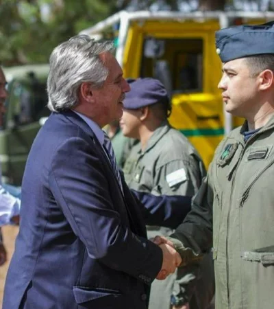 25-02-2022_el_presidente_alberto_fernandez_llego-(1)