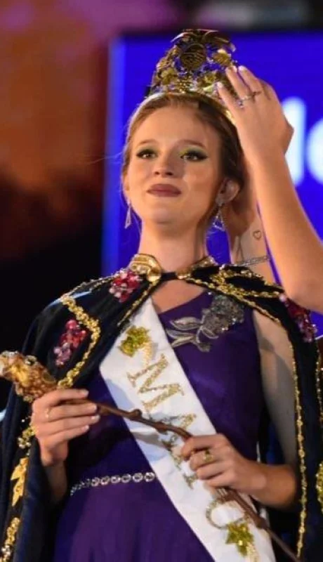 ZX35F3TWB5AOLJIL5CAR44YUXQ