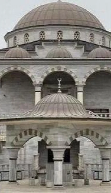 mezquita-bombardeada-jpg.