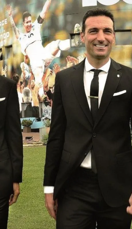 scaloni-foto-traje-jpg.