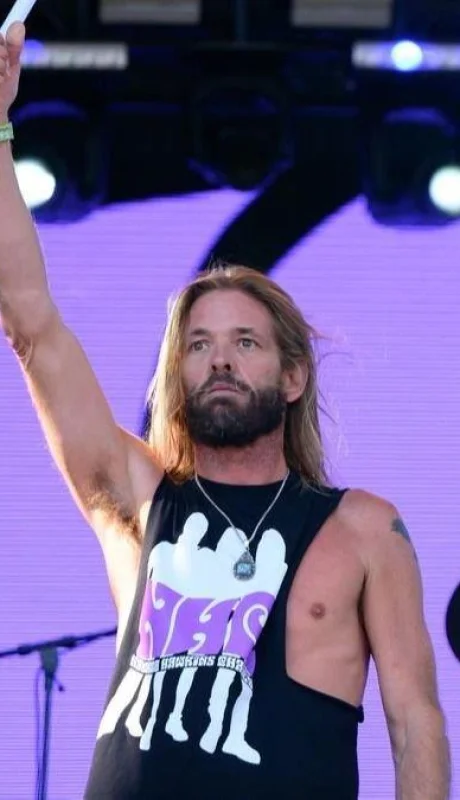 taylor-hawkins-foo-fighters-jpg.