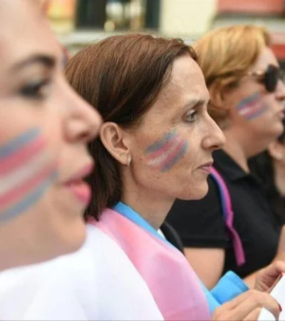 c23679bf-31f3-41c5-bda5-b1efb45cd6ca-16-9-discover-aspect-ratio-default-0-jpg.