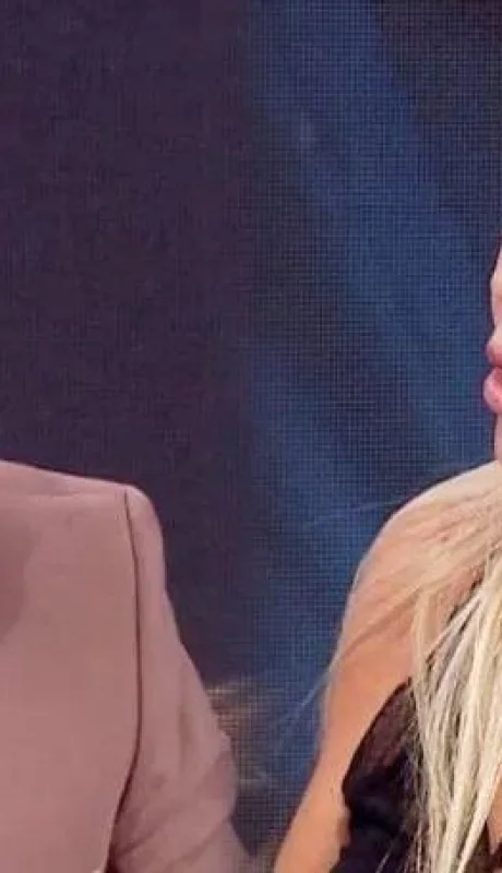 multimedia-normal-afadeec0ff7f15-jpg.