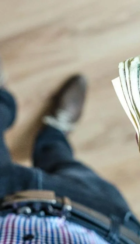 pexels-lukas-928201-jpg.