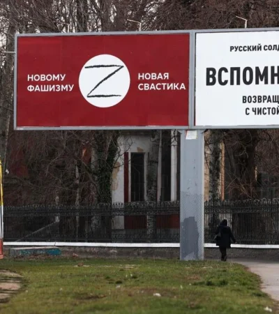 carteles-en-ucrania-jpg.