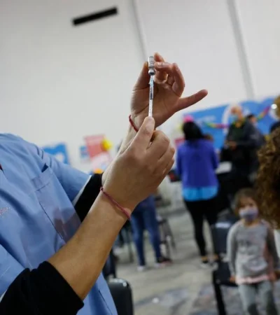 20-01-2022_la_ministra_de_salud_carla-(1)