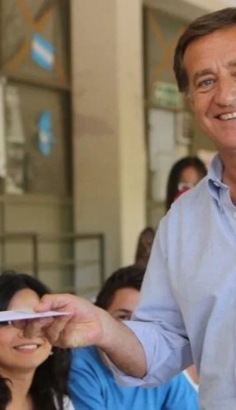 5fecd98c82a23-905-510-jpg.