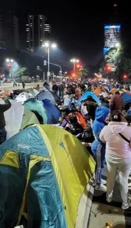 acampe-9-de-julio-jpg.