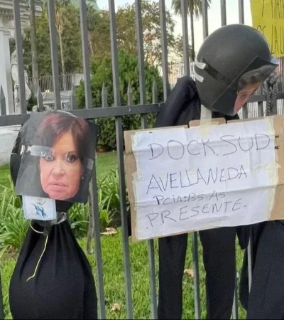 b30b5126-8d5c-4ae9-a98d-ba2f41da0cd7-jpeg.