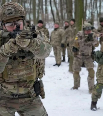 militares-rusos-ucrania-ejercicios-png.