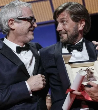 triangle-of-sadndess-jpg.