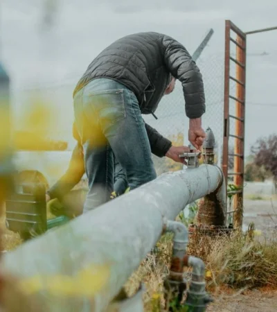trabajo-para-mejorar-la-distribucion-del-agua-potable-tgto3-jpg.