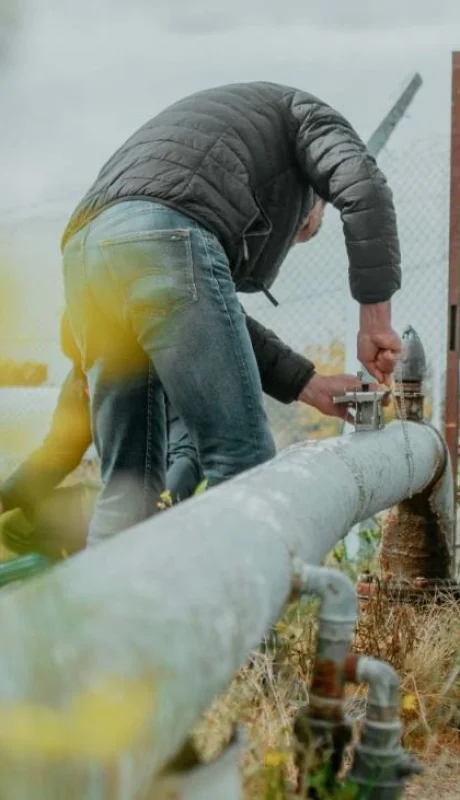 trabajo-para-mejorar-la-distribucion-del-agua-potable-tgto3-jpg.