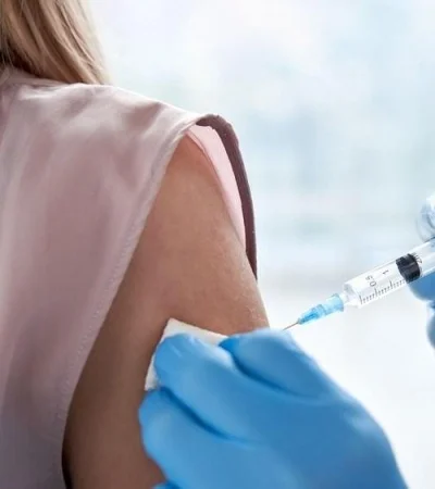 cuarta-dosis-vacuna-mendoza-jpg.