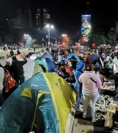 acampe-9-de-julio-jpg.