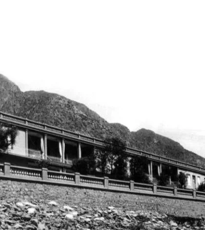 hotelcacheuta-lanacion-jpg.